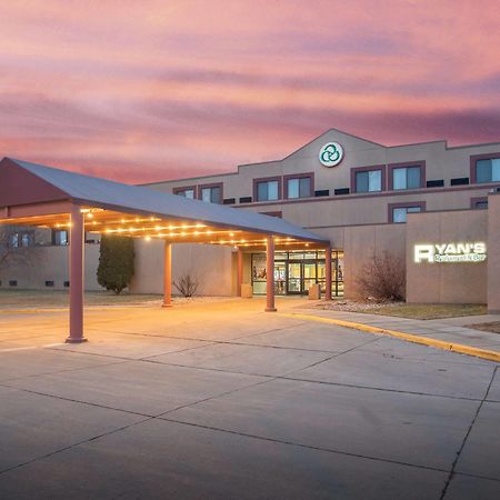 Crossroads Hotel And Huron Event Center Exterior foto
